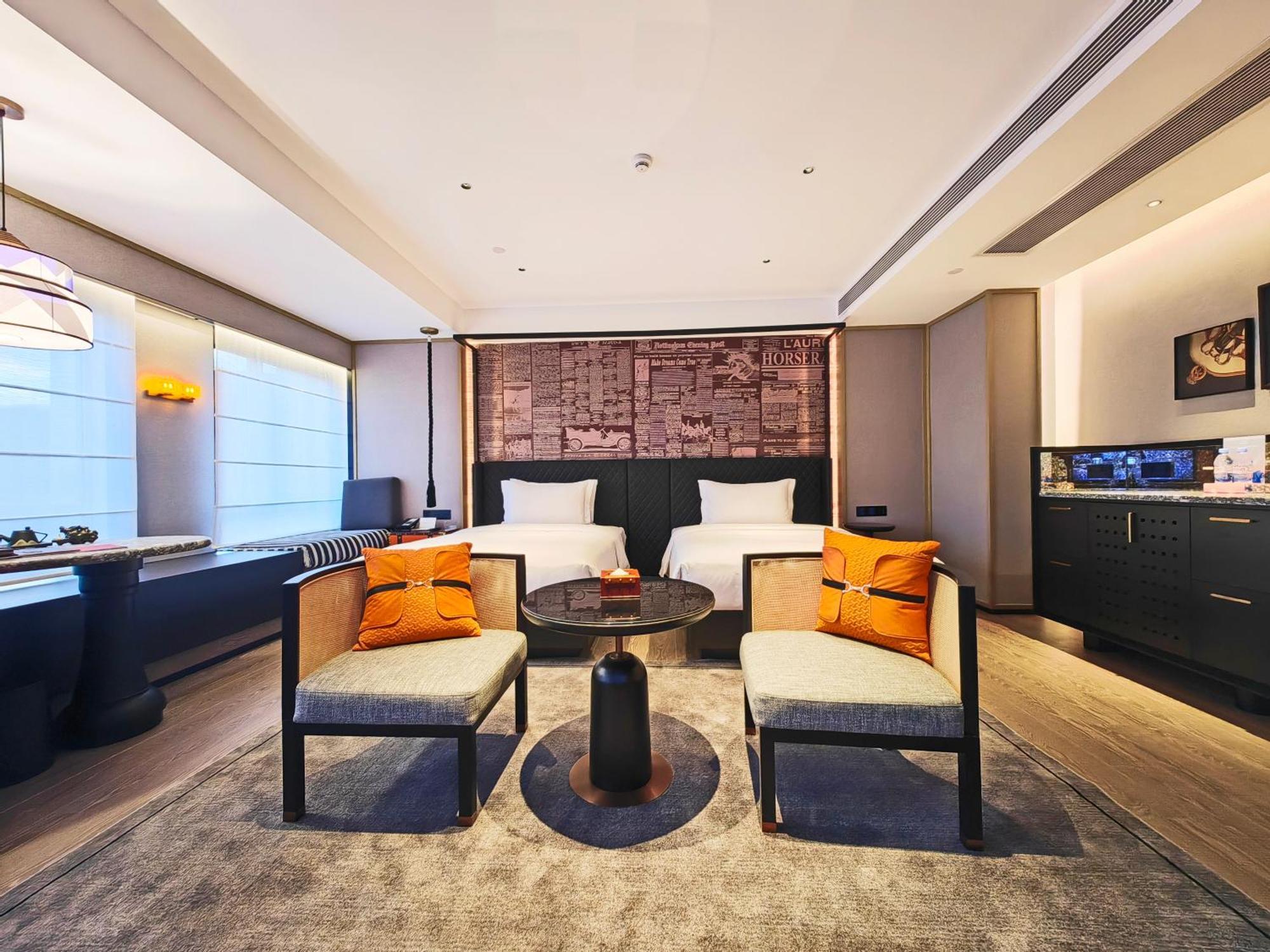 Arthur Hotel Luogang Xiangang Metro Guangzhou-Free Shuttle Bus For Canton Fair&Free Breakfast And Afternoon Tea Exterior photo