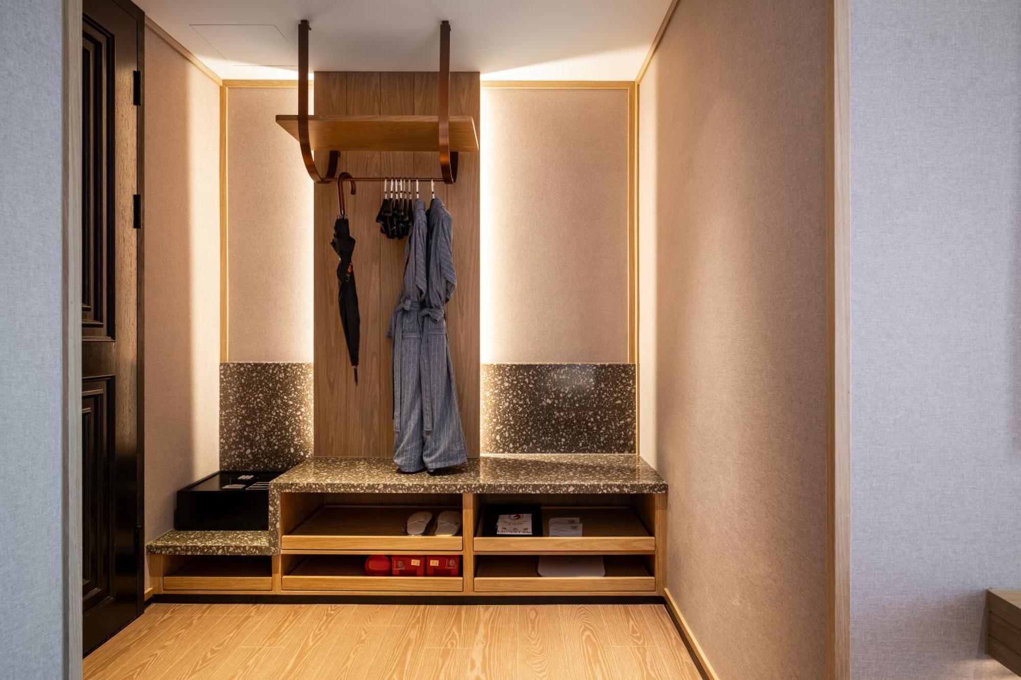 Arthur Hotel Luogang Xiangang Metro Guangzhou-Free Shuttle Bus For Canton Fair&Free Breakfast And Afternoon Tea Exterior photo
