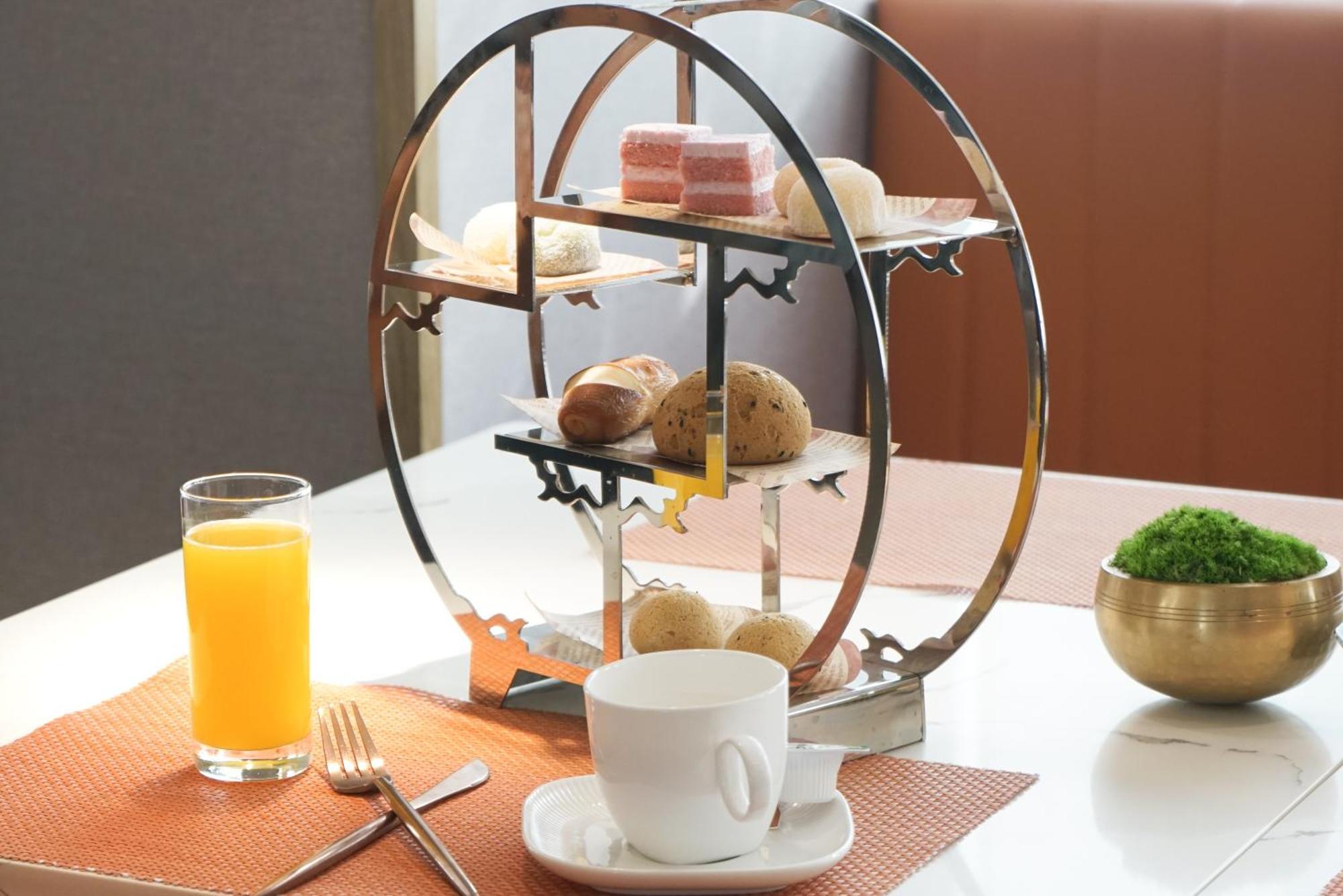 Arthur Hotel Luogang Xiangang Metro Guangzhou-Free Shuttle Bus For Canton Fair&Free Breakfast And Afternoon Tea Exterior photo